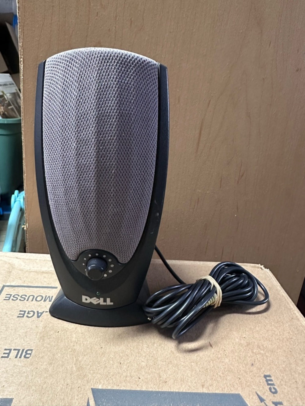 Dell Desktop speakers. Just one piece
